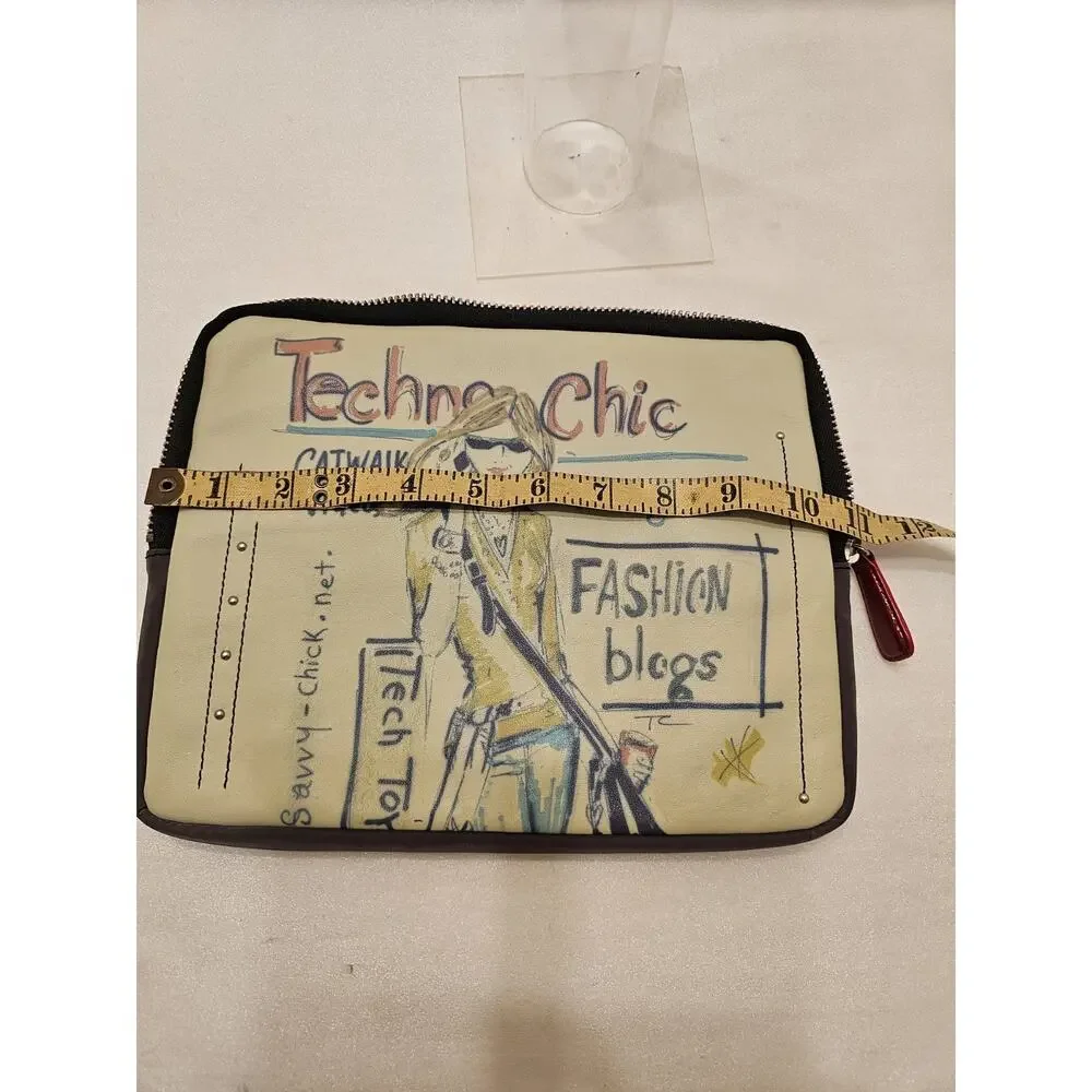 Brighton Tablet eReader Sleeve 10.5x 8.5‎ Padded Case Zipper Studs Fashionista